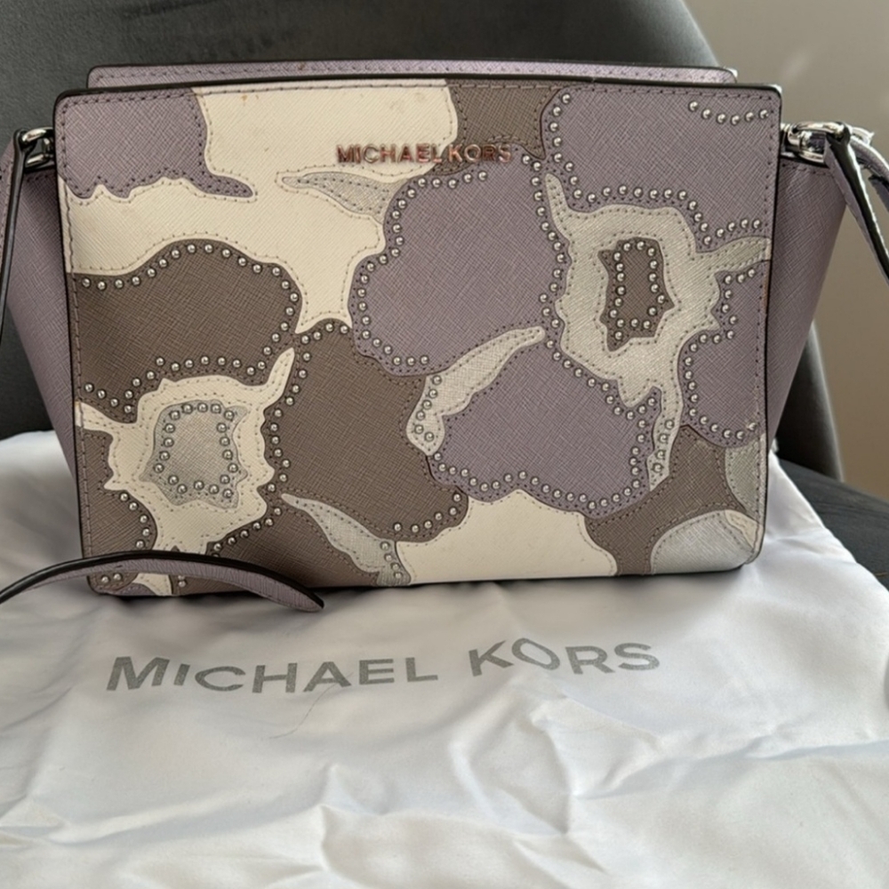 NUC AUTHENTIC MICHAEL KORS Selma medium messenger page - Picture 16 of 16
